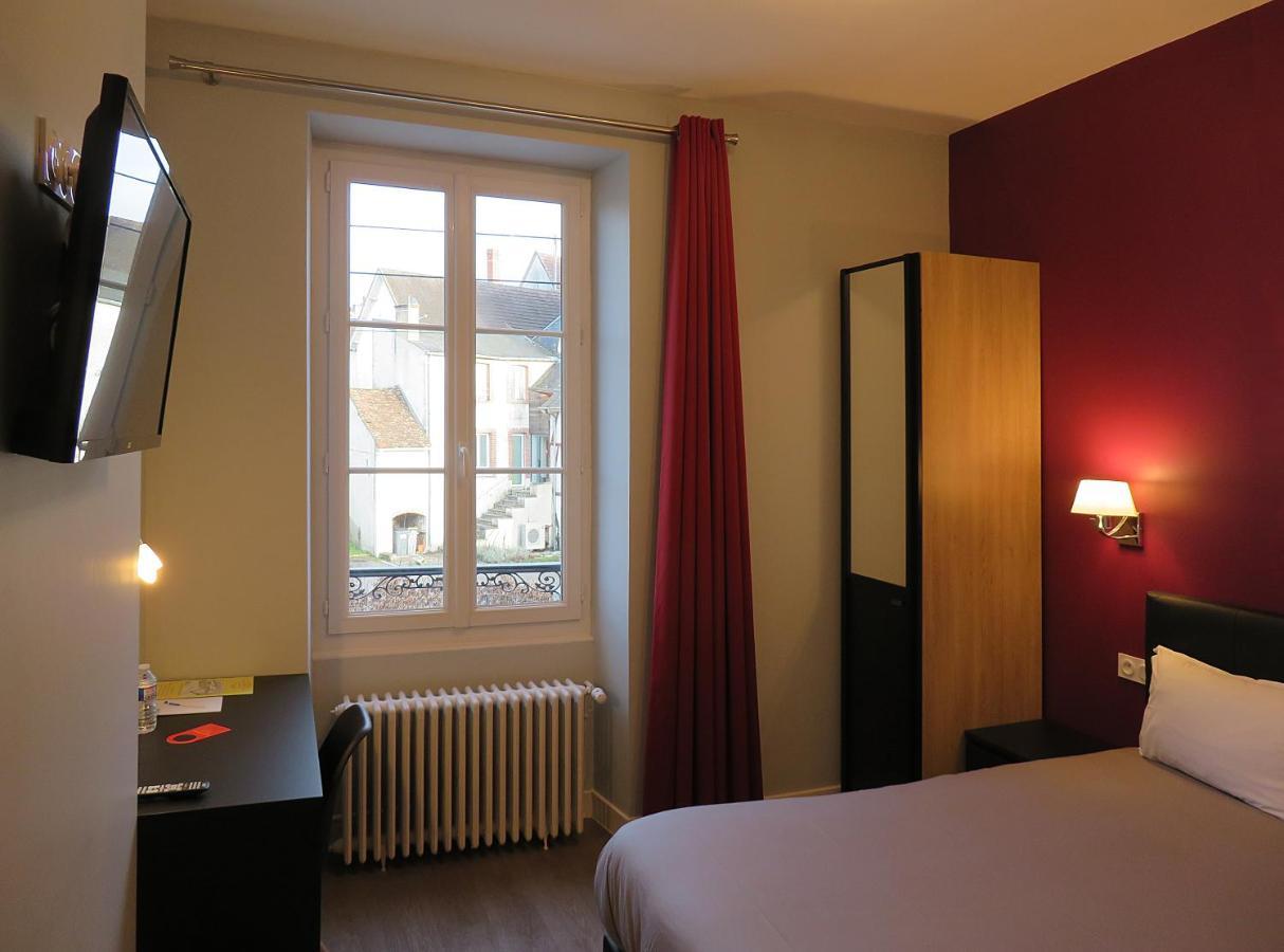 Hotel Le Dormeux Mehun-sur-Yevre Exterior foto